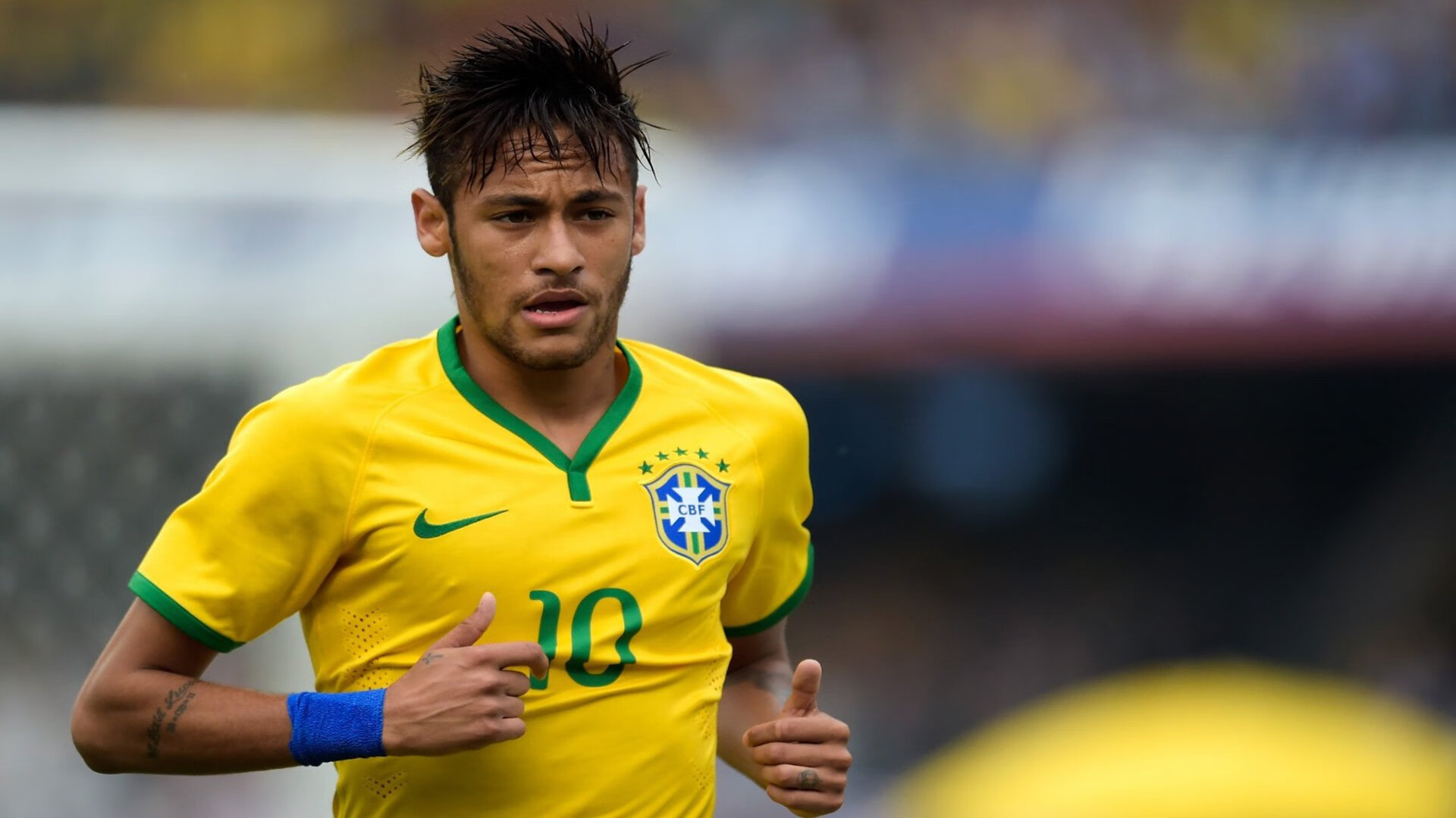 _双打组合默契配合，激战四强_，双打战术